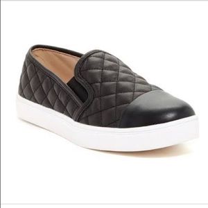 Steve Madden Zaander Slip On Sneaker